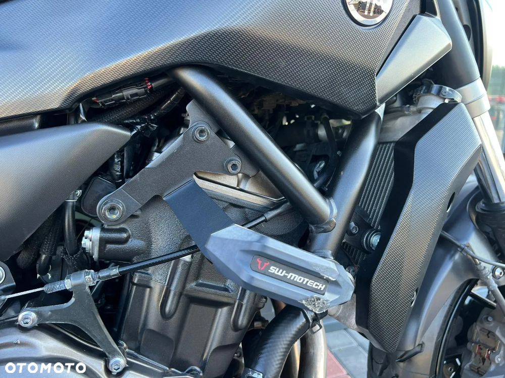 Yamaha MT - 21