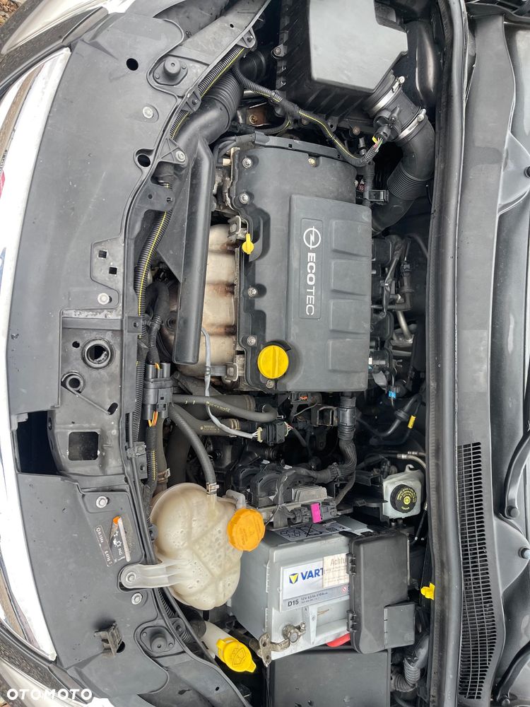 Opel Corsa 1.2 16V Cosmo - 20