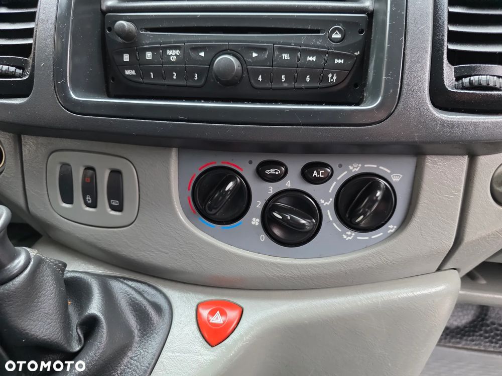 Renault Trafic - 11