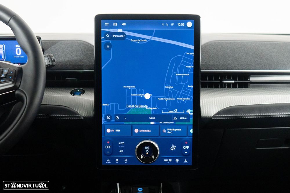 Ford Mustang Mach-E Standard - 26