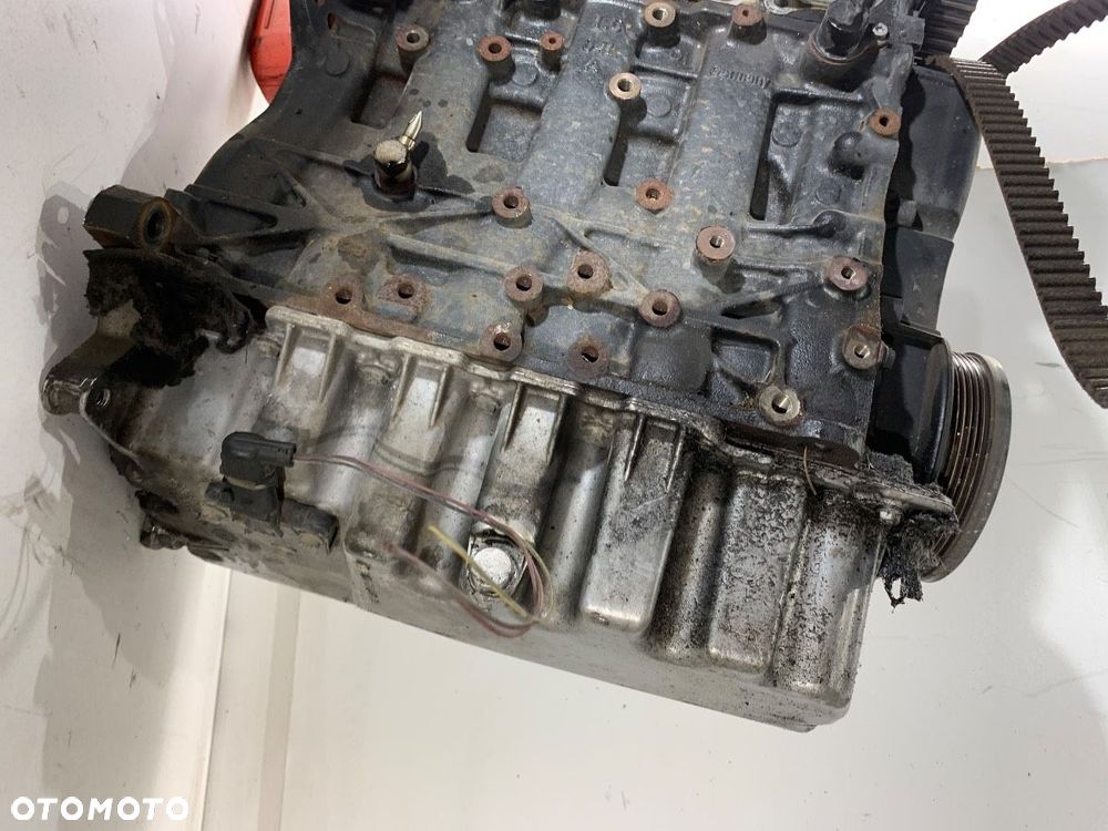 SILNIK  SKODA OCTAVIA III Combi (5E5, 5E6) 2012 - 2022 1.6 TDI 77 kW [105 KM] olej napędowy 2012 - - 6