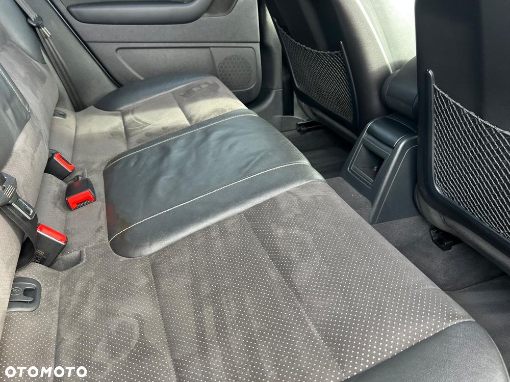 Audi A3 Sportback 1.4 TFSI S line Sportpaket (plus) - 18