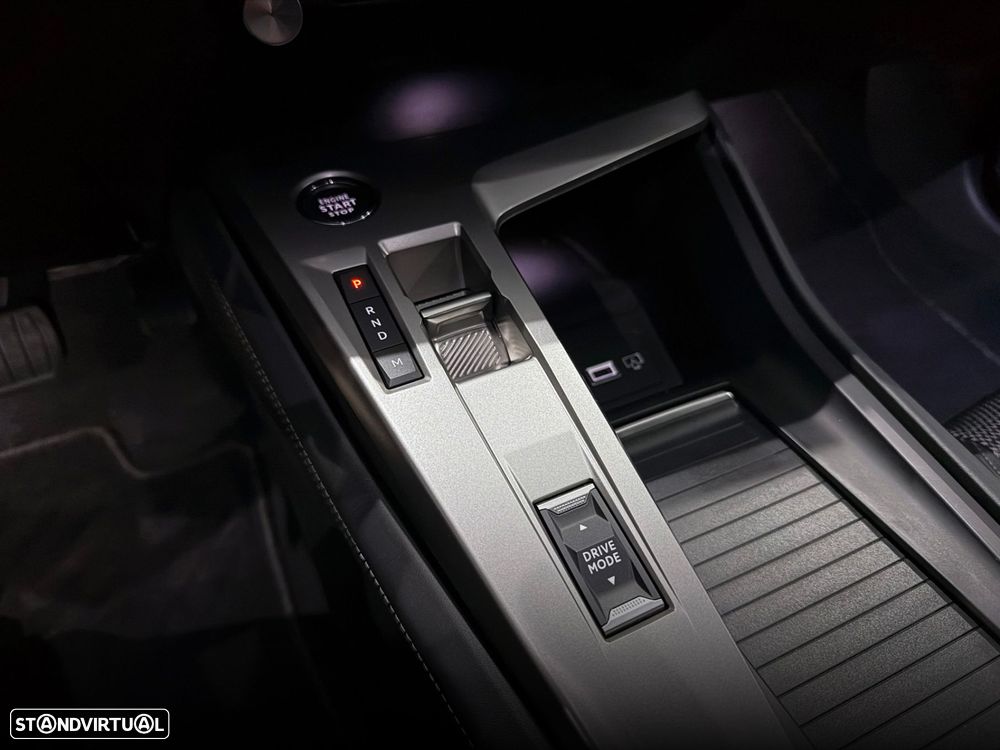 Peugeot 308 1.2 PureTech Allure Pack EAT8 - 26