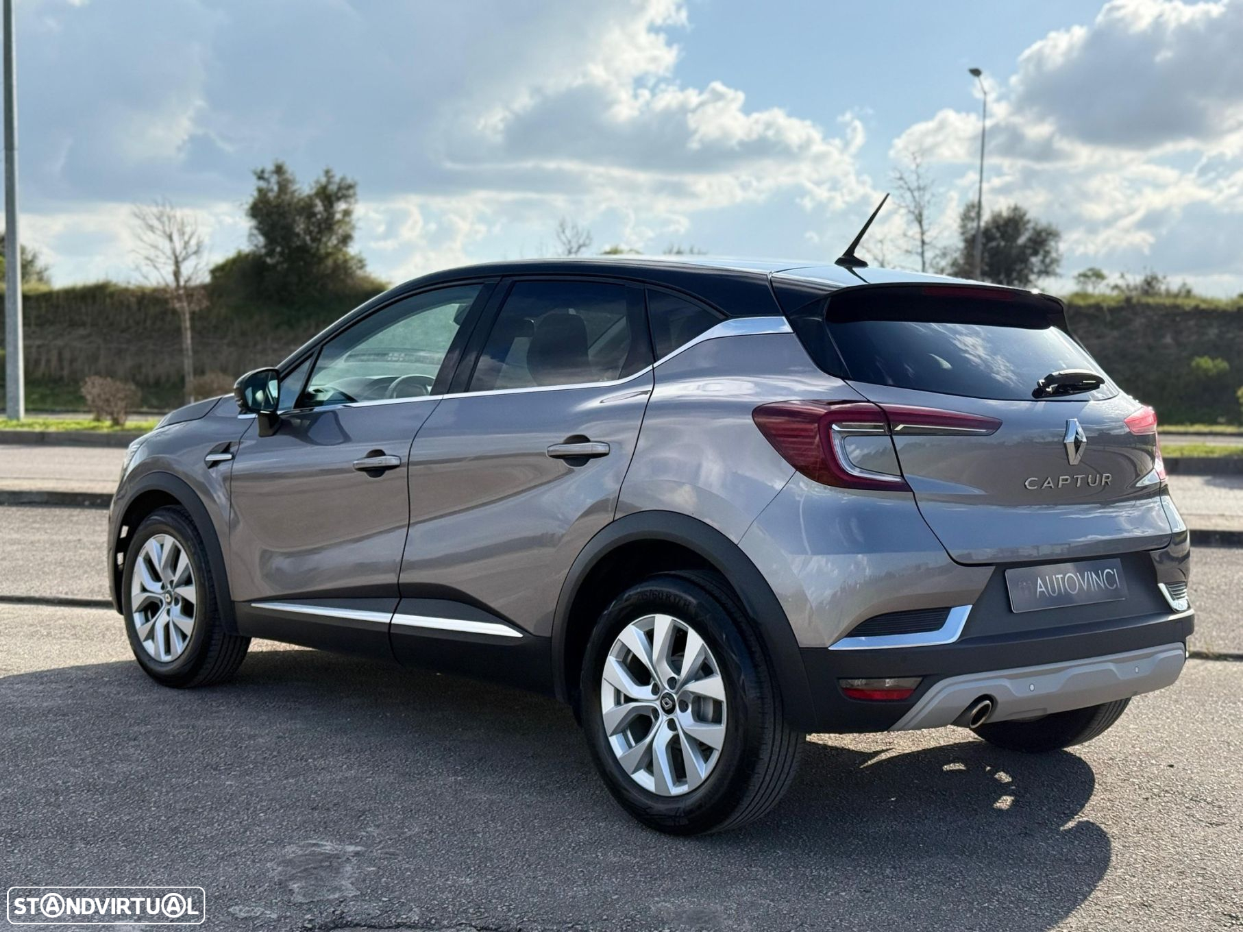 Renault Captur - 15