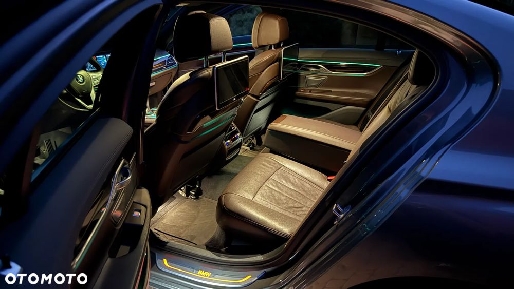 BMW Seria 7 730d xDrive - 11