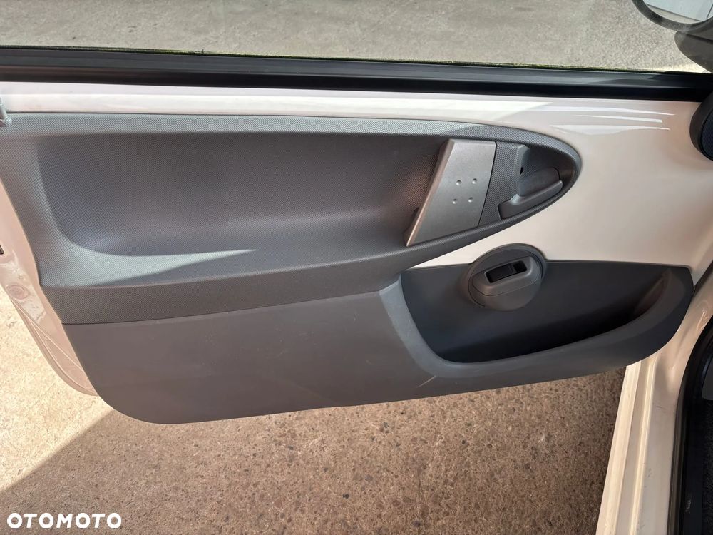 Peugeot 107 70 Filou - 14