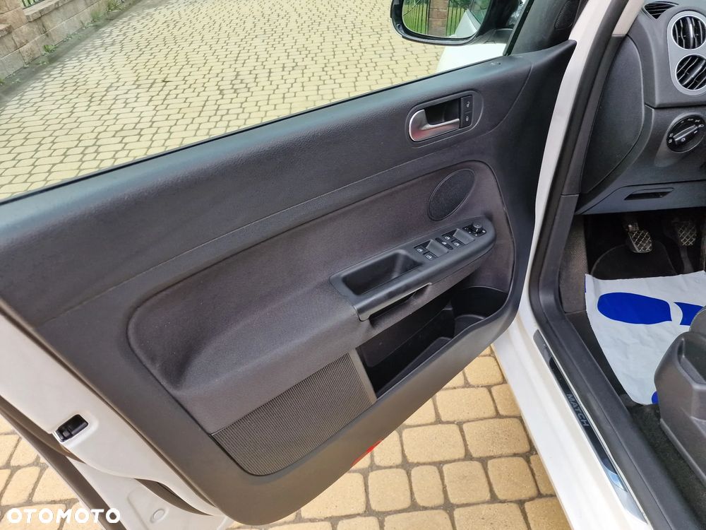 Volkswagen Golf Plus - 16