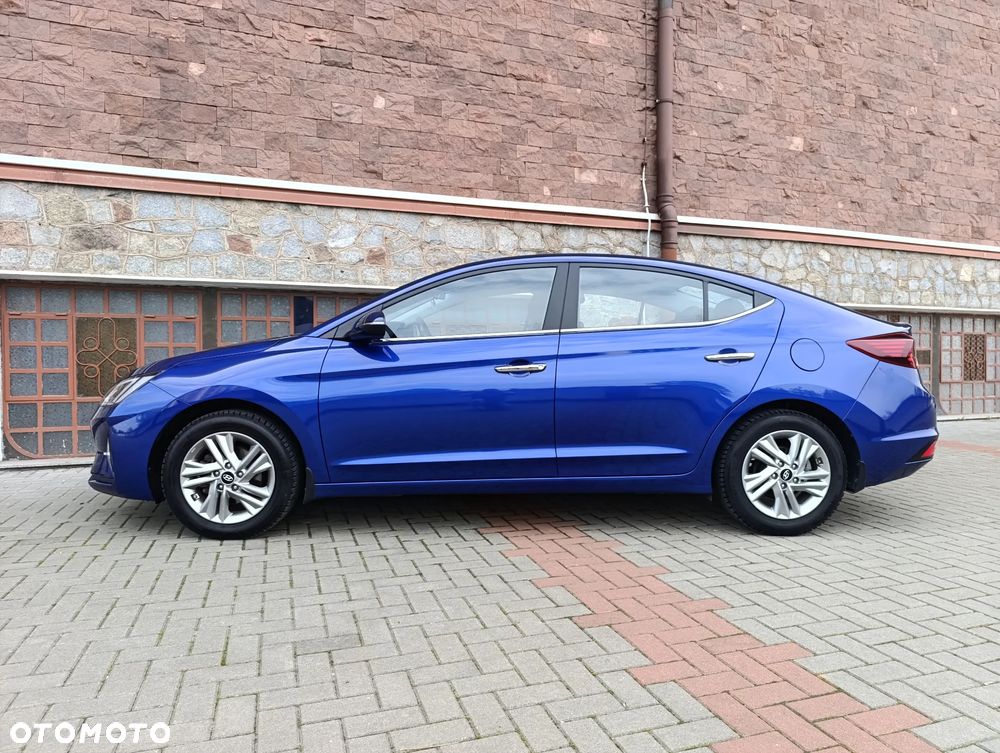Hyundai Elantra 1.6 Comfort - 5