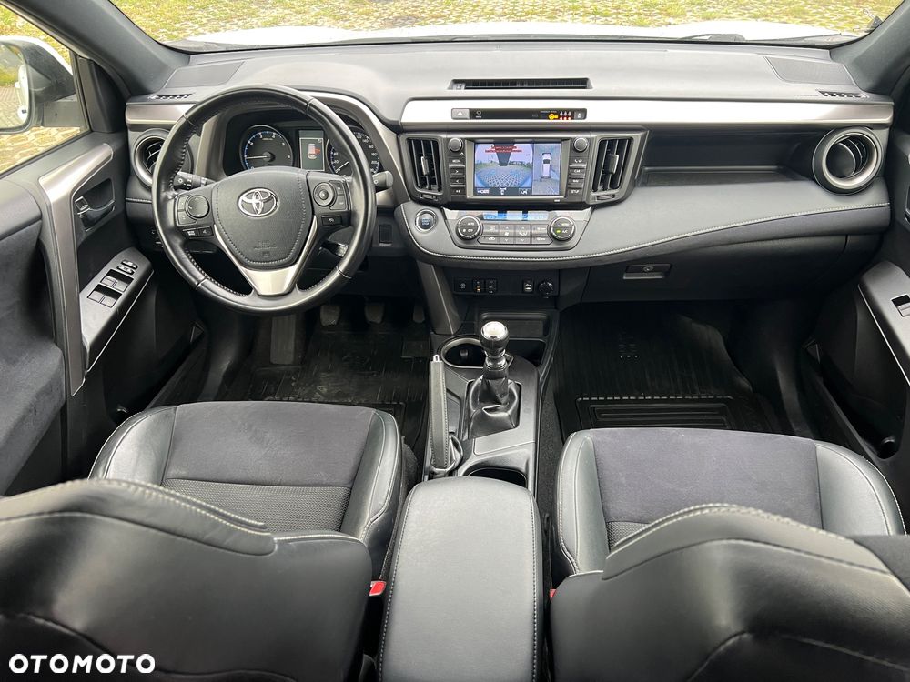 Toyota RAV4 2.0 D-4D 4x2 Start-Stop Executive - 18