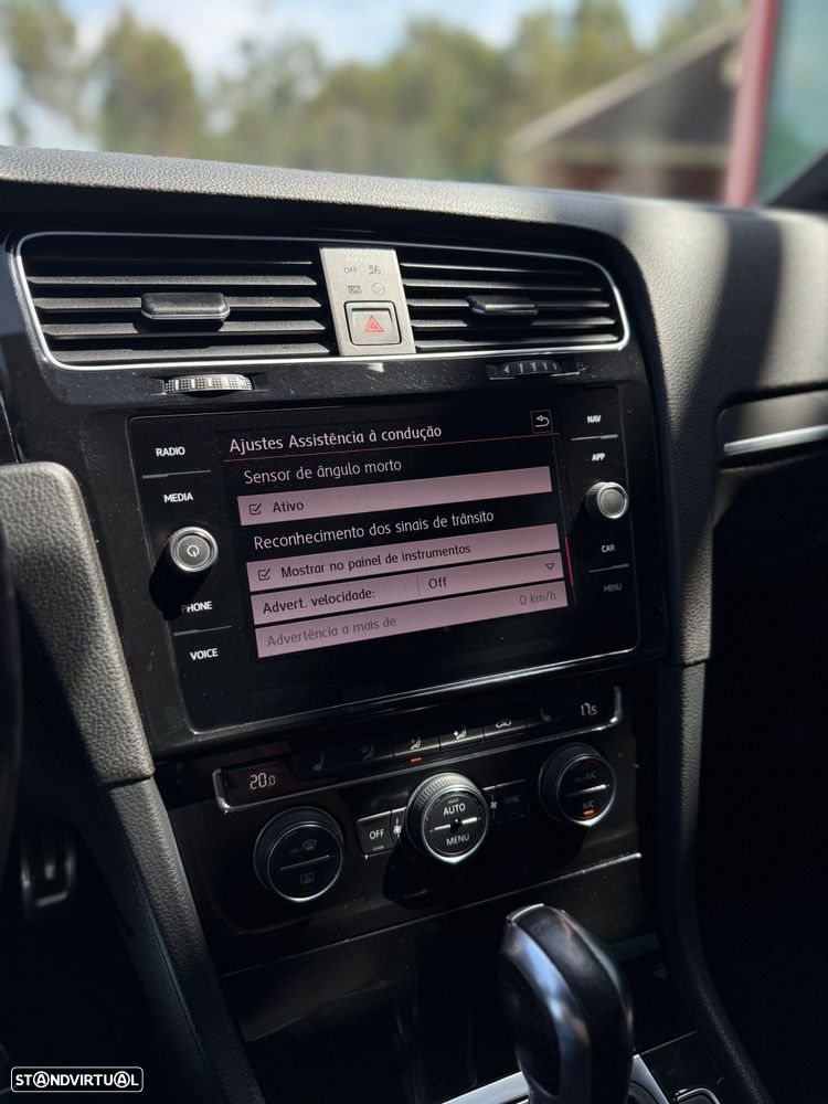 VW Golf GTI 2.0 TSI OPF DSG Performance - 21