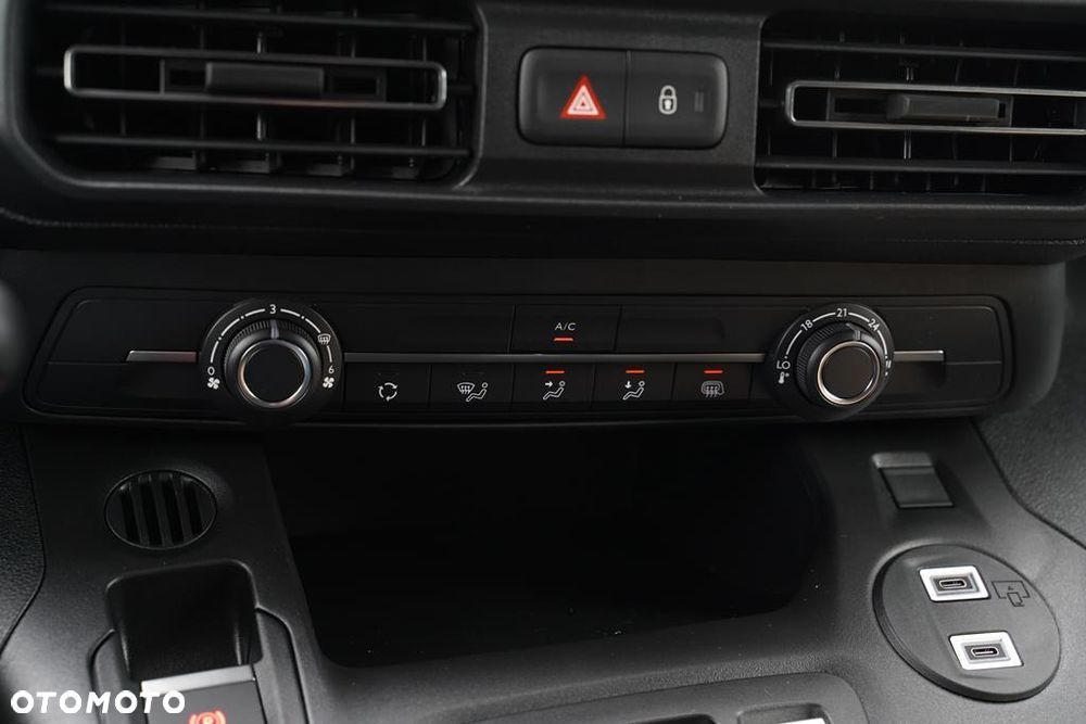 Opel Combo Van 1.5 BlueHDi L2 EAT8 - 21