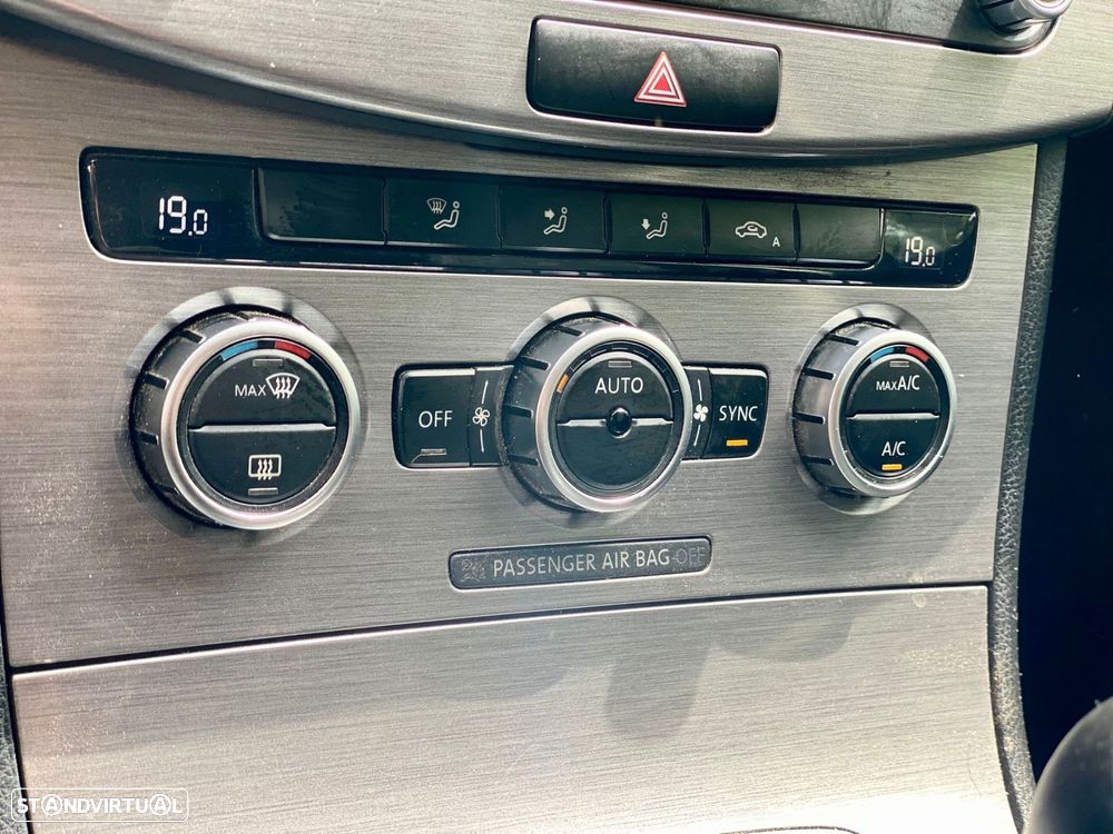 VW Passat 1.6 TDI BlueMotion - 19