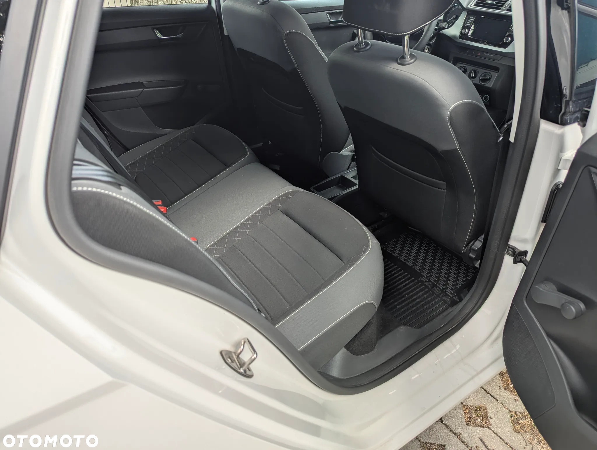 Skoda Fabia 1.0 Active - 11