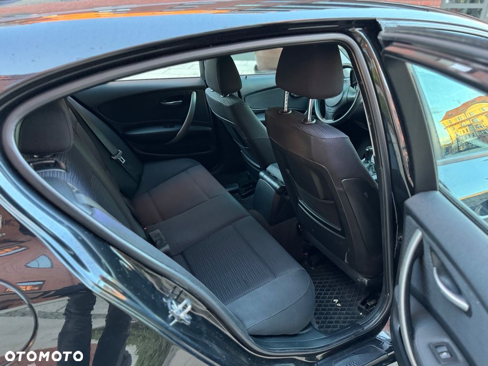 BMW Seria 1 118d - 13