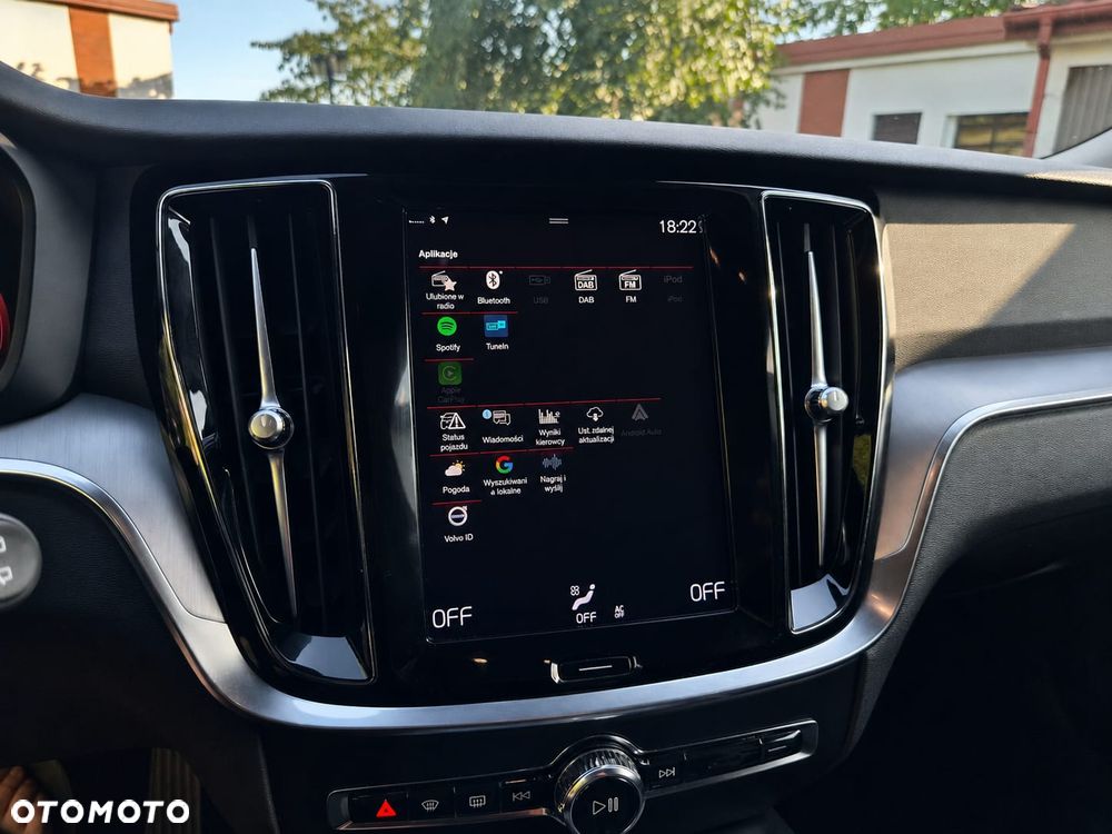 Volvo V60 B4 D Geartronic Momentum Pro - 22