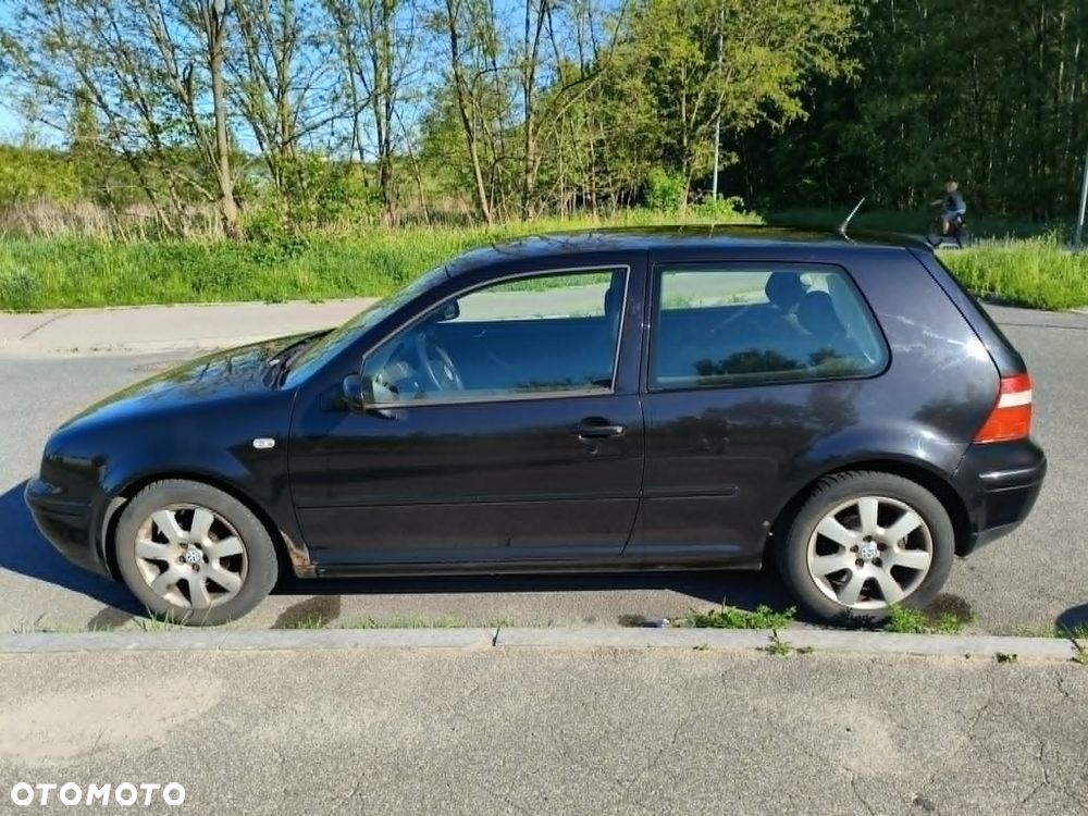 Volkswagen Golf - 3