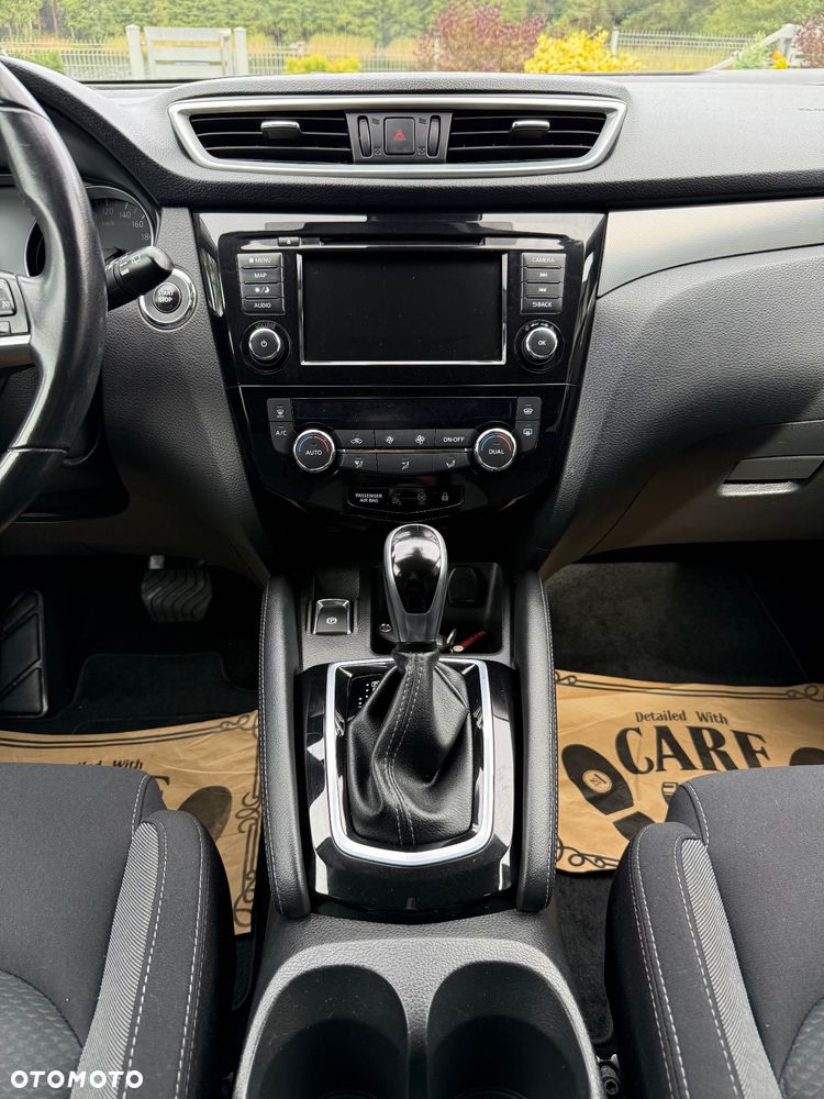Nissan Qashqai 1.3 DIG-T DCT TEKNA - 16