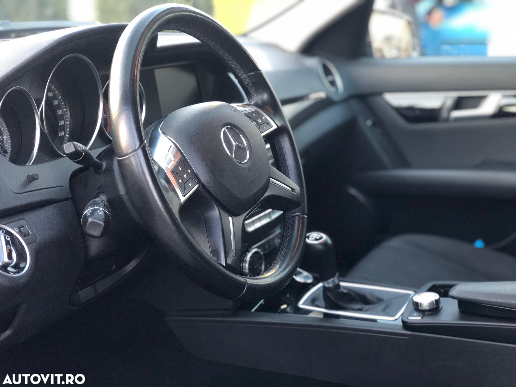 Mercedes-Benz C 200 T CDI Avantgarde Edition - 4