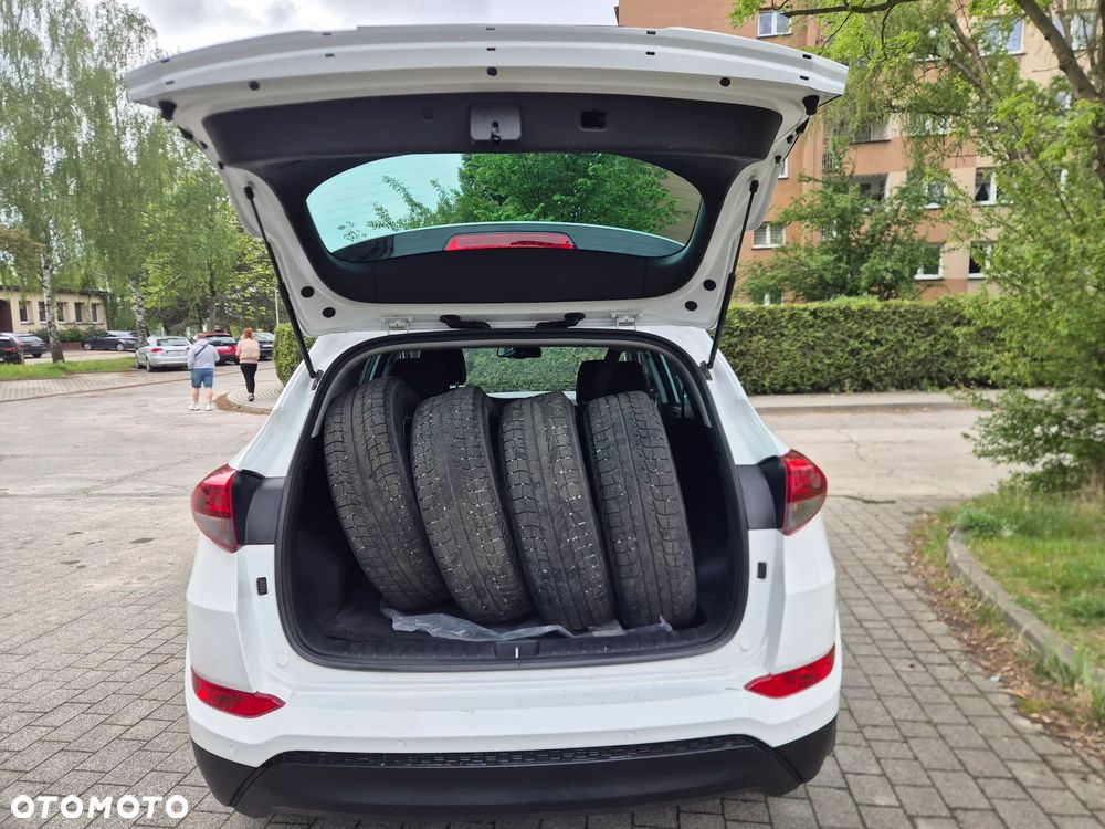 Hyundai Tucson blue 1.7 CRDi 2WD Advantage - 17