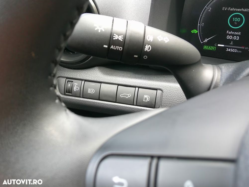 Toyota C-HR 2.0 Hybrid Team Deutschland - 15