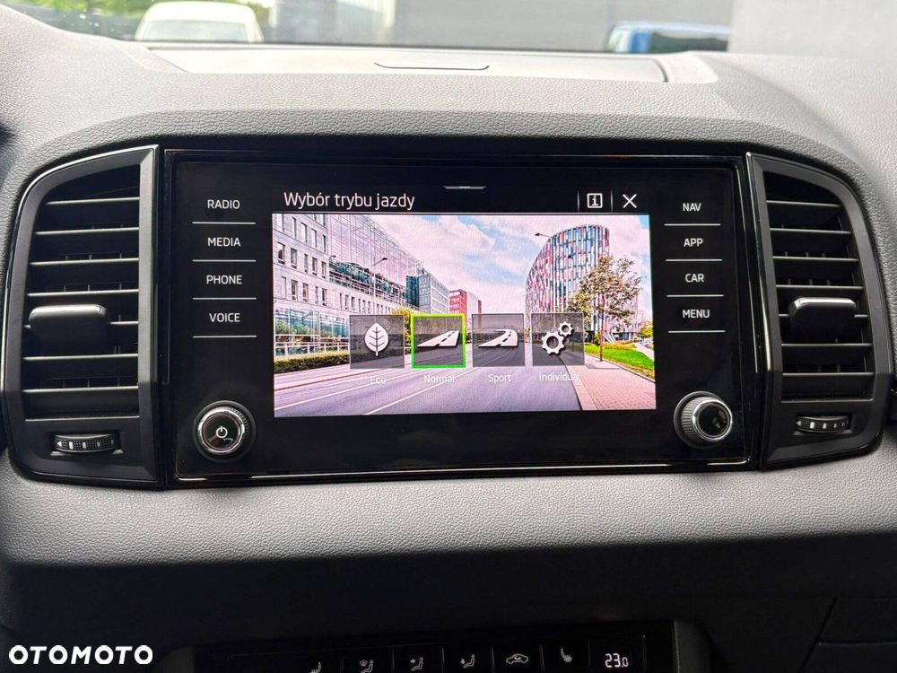 Skoda Karoq 1.5 TSI ACT Sportline DSG - 26