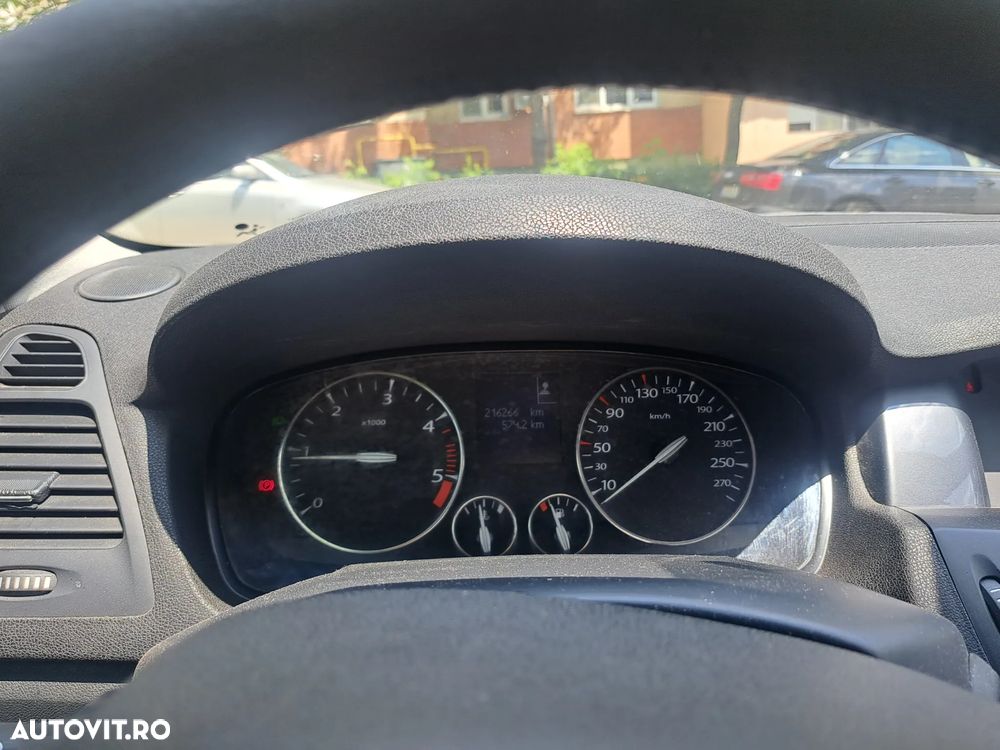 Renault Laguna 1.5dCi Dynamique - 8