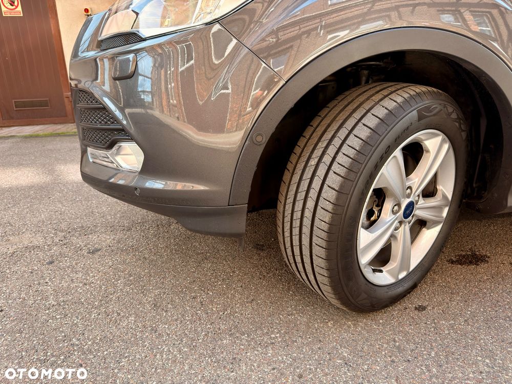 Ford Kuga 2.0 TDCi 4x4 Titanium - 27