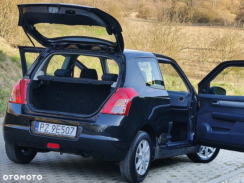 Suzuki Swift 1.3 Comfort - 35