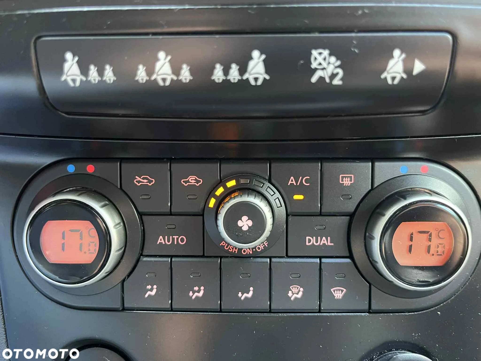 Nissan Qashqai 2.0 4x4 tekna - 13
