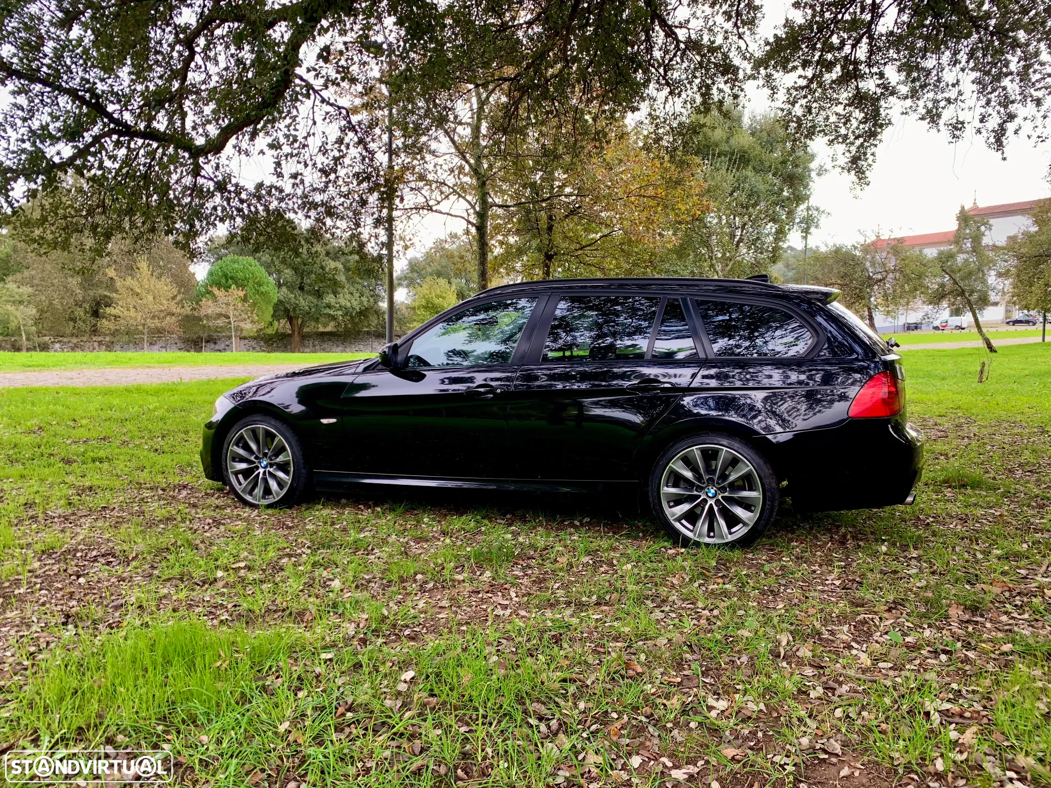 BMW 318 d Touring Pack M - 14