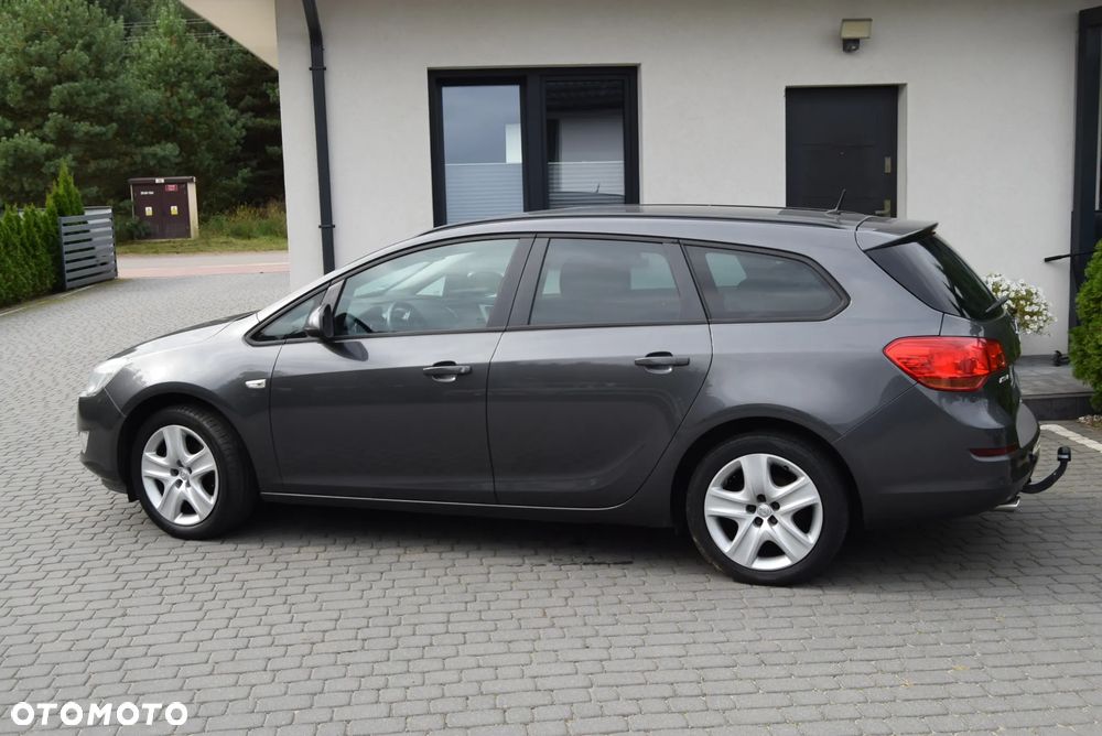 Opel Astra 1.4 Turbo - 11