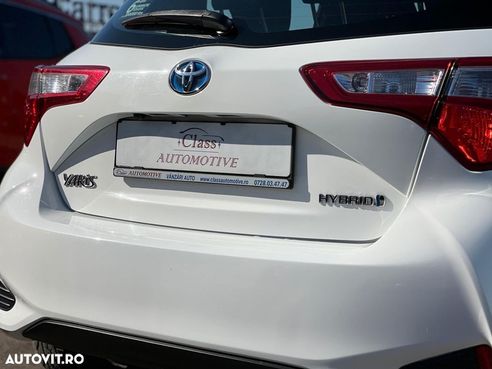 Toyota Yaris 1.5 VVT-i HSD Dynamic - 7