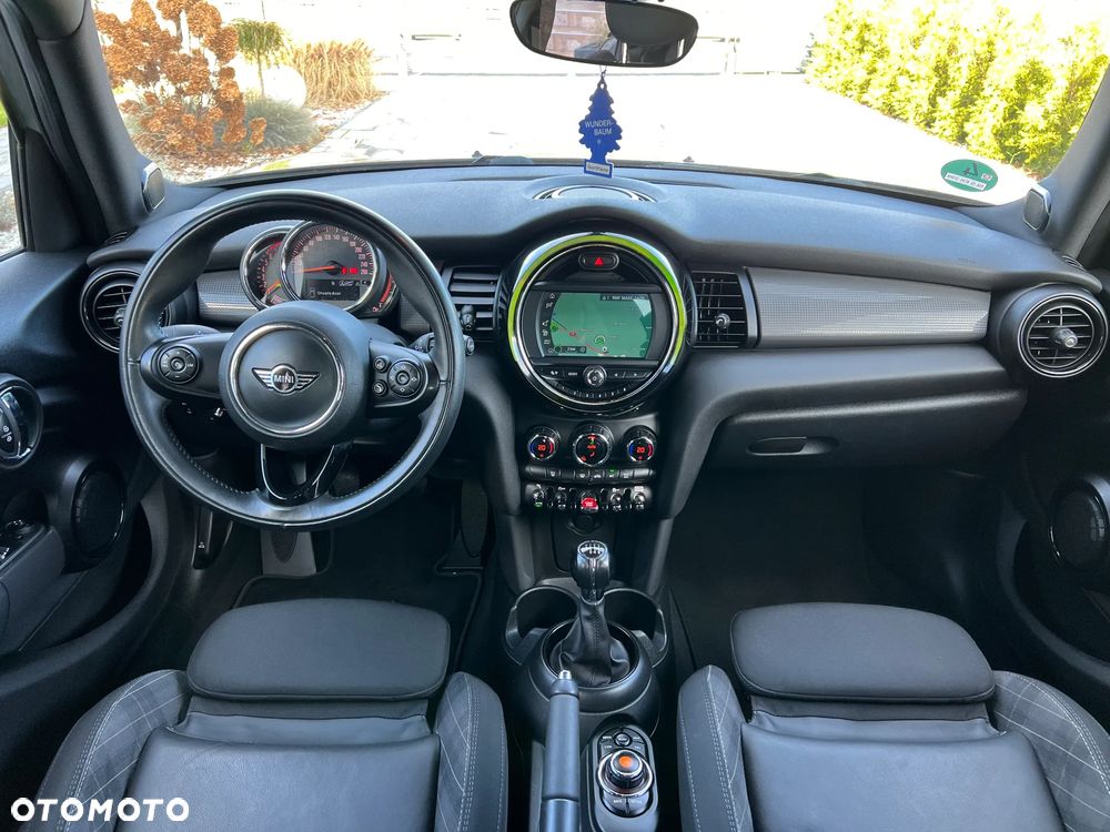 MINI Cooper 60 Years Chili - 22