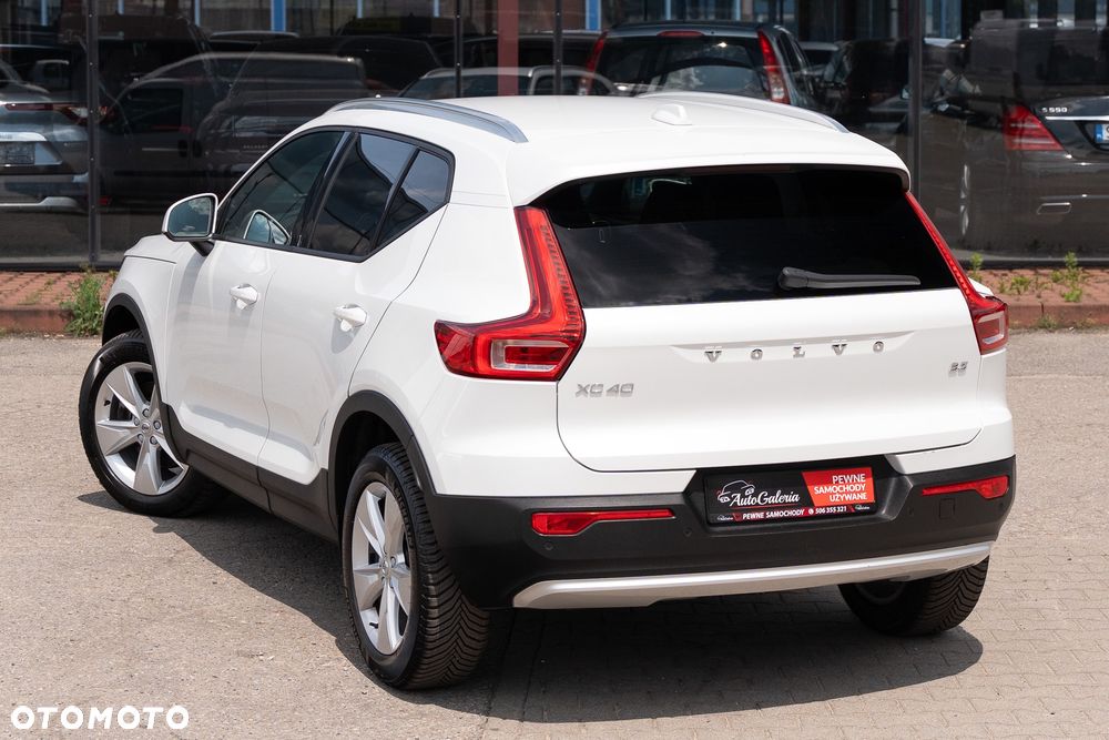 Volvo XC 40 B3 B DKG Plus Bright - 12