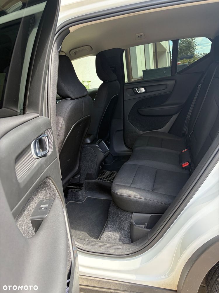 Volvo XC 40 T3 Momentum - 18