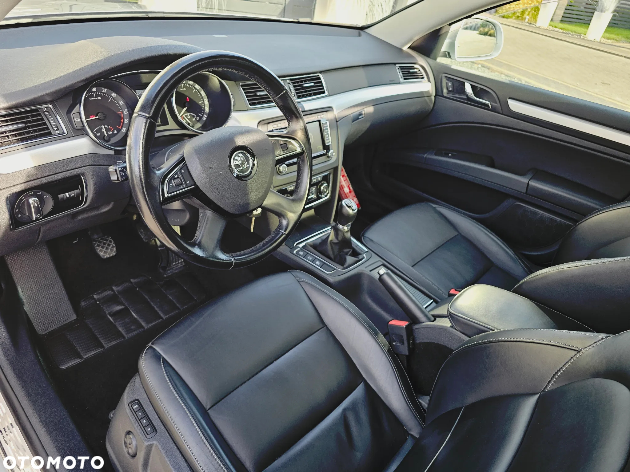 Skoda Superb 1.6 TDI Platinum - 4