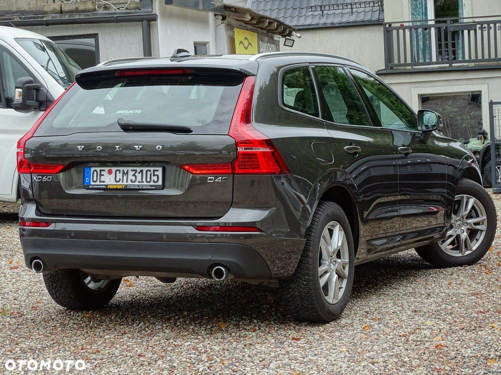 Volvo XC 60 D4 AWD Momentum - 5