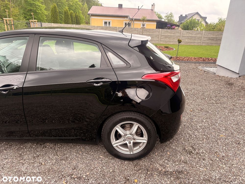 Hyundai i30 blue 1.4 Classic - 3