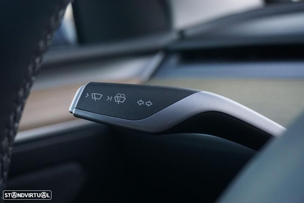 Tesla Model Y Long Range Dual Motor AWD - 41