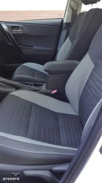 Toyota Auris - 9