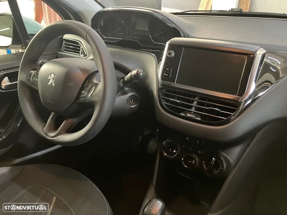 Peugeot 208 1.4 HDi Access - 14