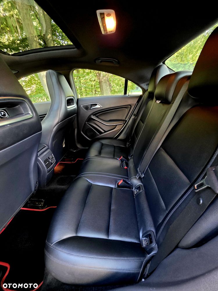 Mercedes-Benz CLA - 7