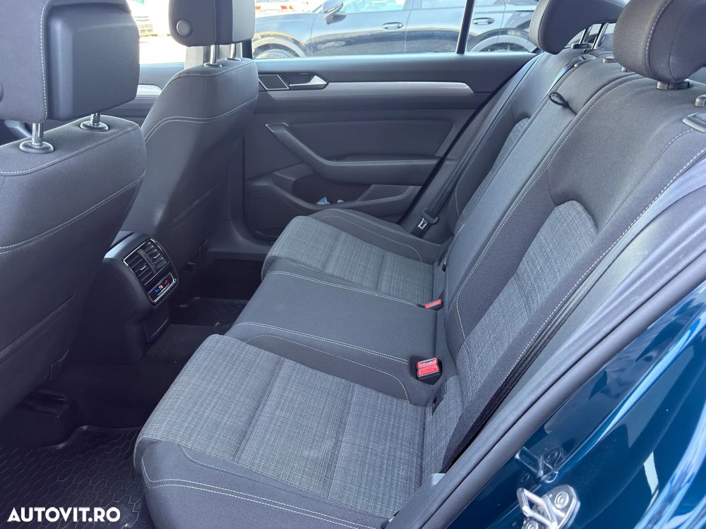 Volkswagen Passat 2.0 TDI DSG Comfortline - 15