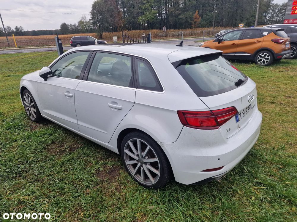 Audi A3 Sportback 35 TFSI cylinder on demand S tronic - 24