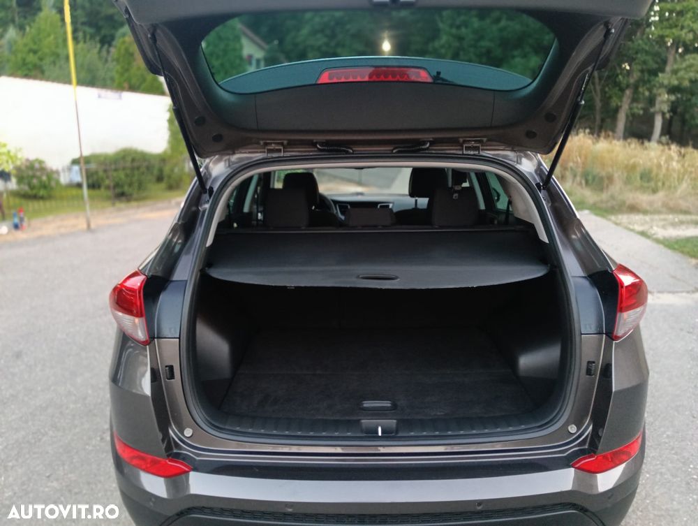 Hyundai Tucson blue 1.7 CRDi 2WD DCT Style - 16