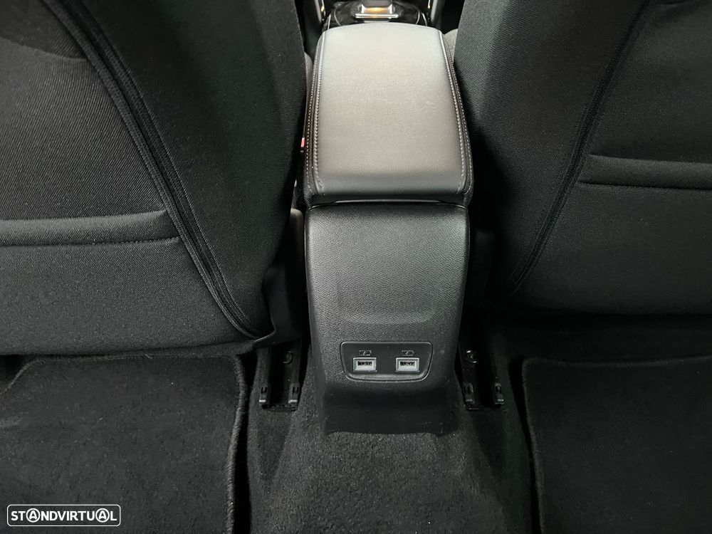 Peugeot e-2008 50 kWh Active Pack - 46