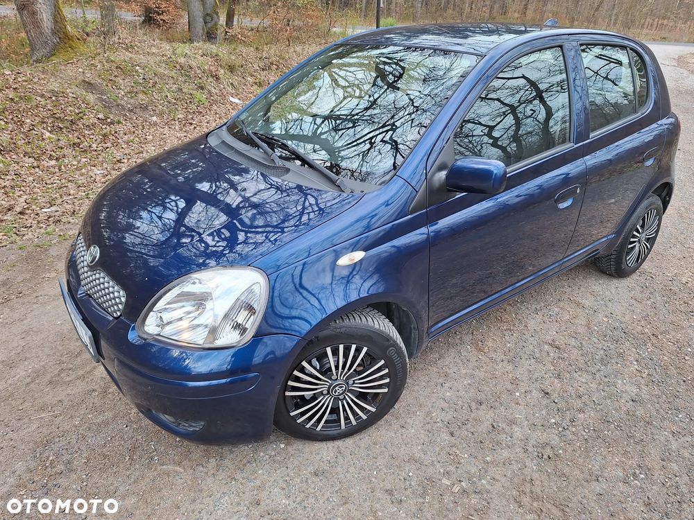 Toyota Yaris - 1