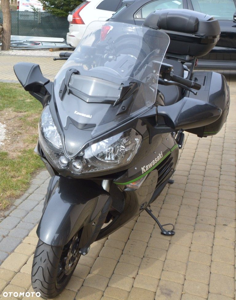 Kawasaki GTR - 2