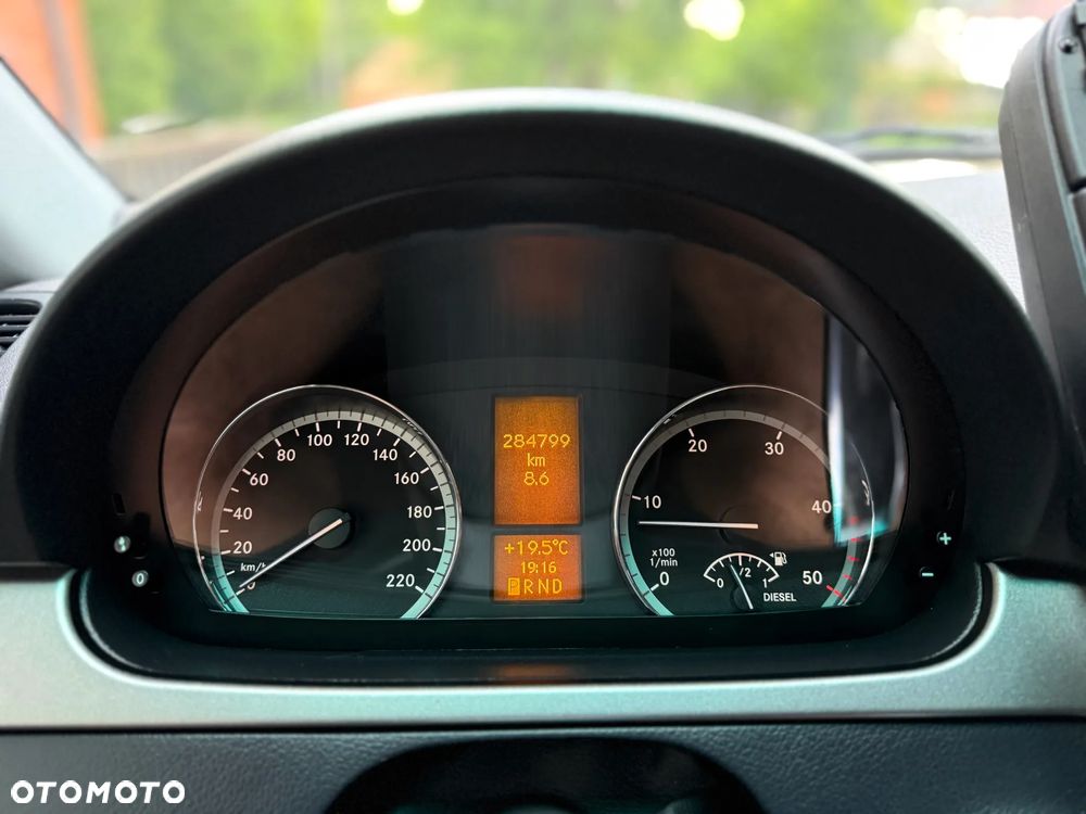 Mercedes-Benz Viano 3.0 CDI DPF lang Automatik Trend - 31