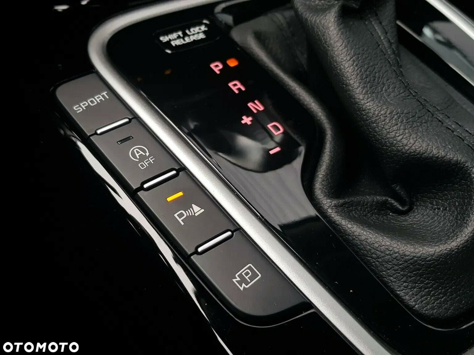 Kia XCeed 1.5 T-GDI Business Line DCT - 28